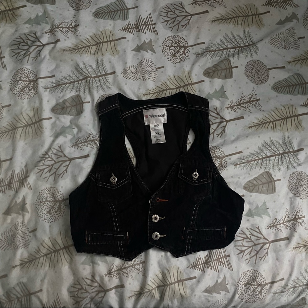 No Boundaries Black Women's Vest with Contrast Stitching